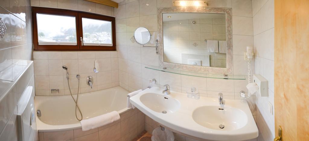 Hotel Garni Mirabell Ішгль Екстер'єр фото